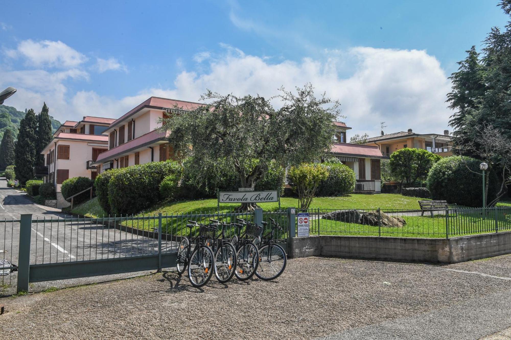 Favola Bella The Panoramic Penthouse Apartment Bardolino Exterior photo